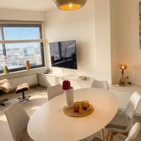 Apartamento Charming Steps From
